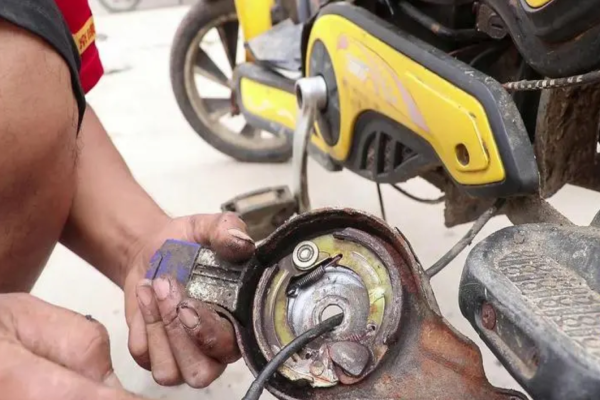 江西电动车刹车故障